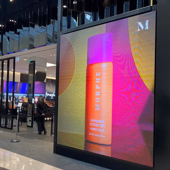 pH1.67 P1.67 Indoor SMD1212 RGB Full Color Fine Pitch HD Video Wall Screen LED Display